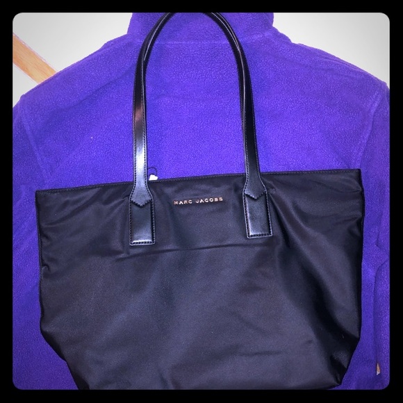 NWT Marc Jacobs black over the shoulder tote bag - Picture 1 of 6